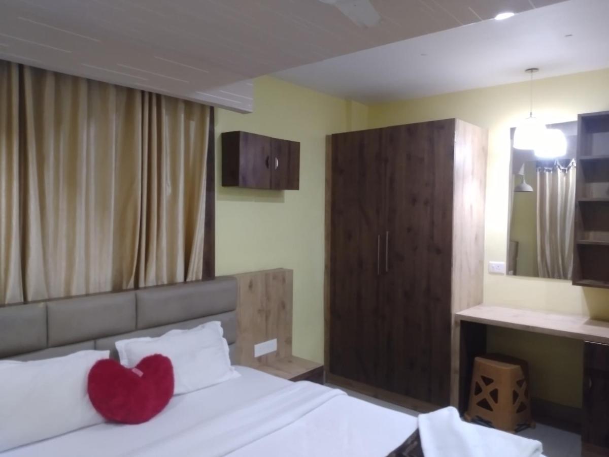 La Platina Premium Suites, Near Puri Sea Beach Kültér fotó